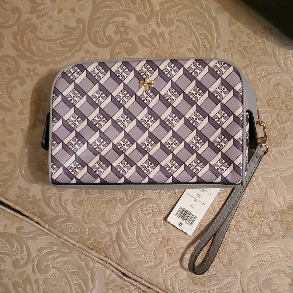 Tory And Burch Geo Logo Essentials Pouch With Wristlet
